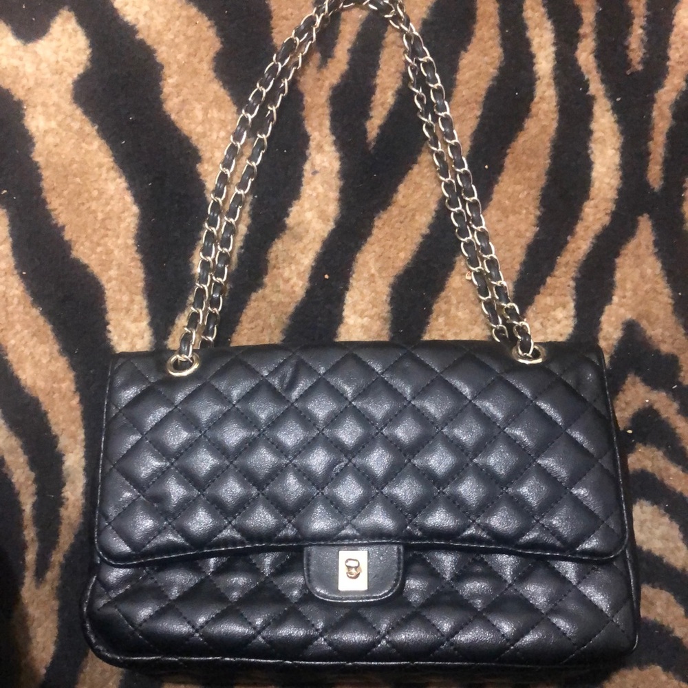 COPY - Beautiful Black Quilted Purse!!!